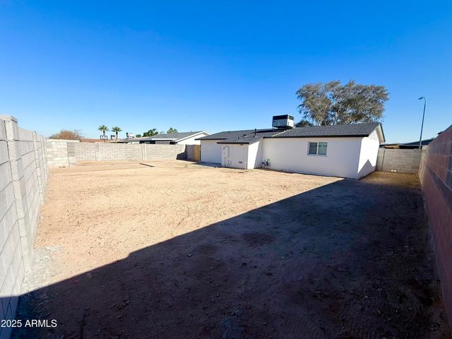 8042 S 25TH Street, Phoenix, AZ 85042