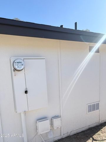 8042 S 25TH Street, Phoenix, AZ 85042