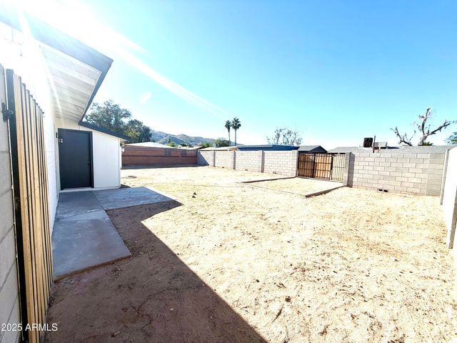 8042 S 25TH Street, Phoenix, AZ 85042