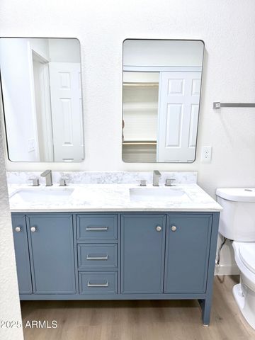 8042 S 25TH Street, Phoenix, AZ 85042