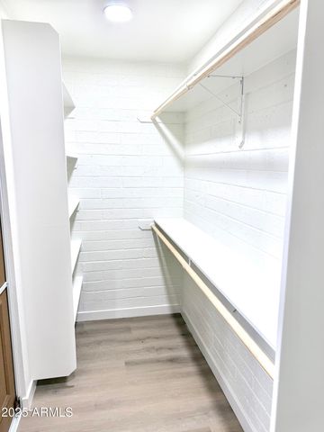 8042 S 25TH Street, Phoenix, AZ 85042