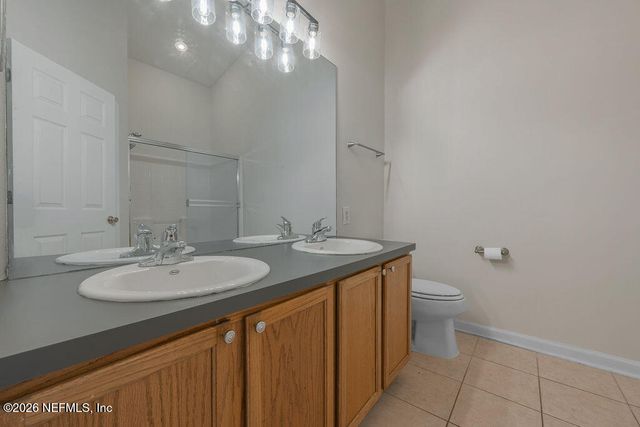 12311 KENSINGTON LAKES Drive 301, Jacksonville, FL 32246