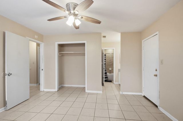 1307 Ken Street B, Humble, TX 77338