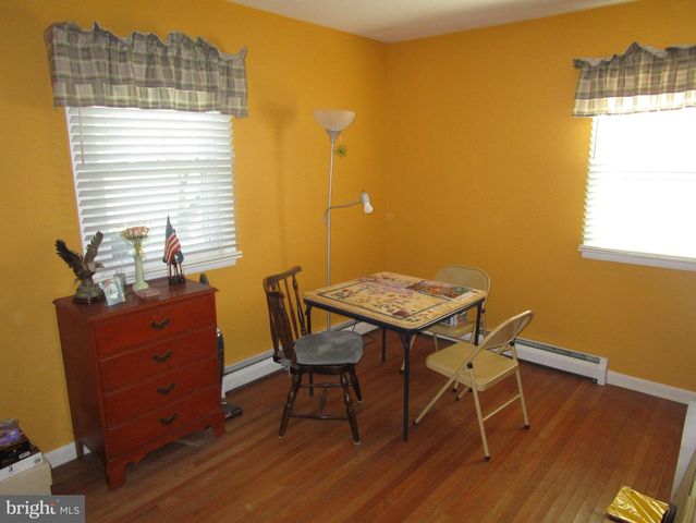 109 WOODLAND AVE, Schwenksville, PA 19473