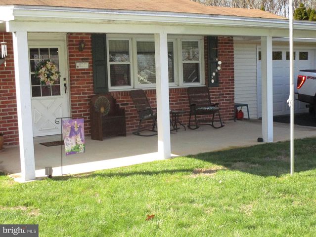 109 WOODLAND AVE, Schwenksville, PA 19473