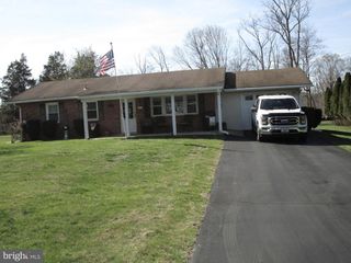 109 WOODLAND AVE, Schwenksville, PA 19473