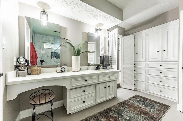 3610 Lonniewood Drive, Houston, TX 77059
