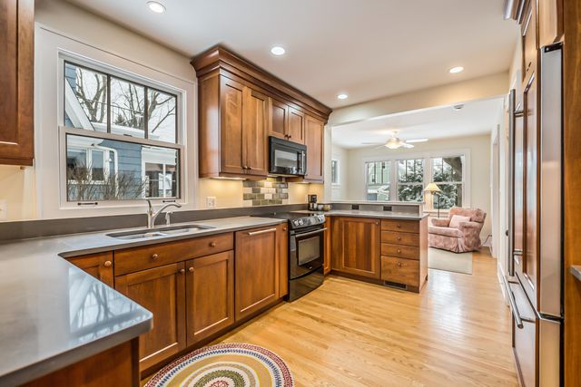 1422 Morton Avenue, Ann Arbor, MI 48104