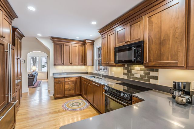 1422 Morton Avenue, Ann Arbor, MI 48104