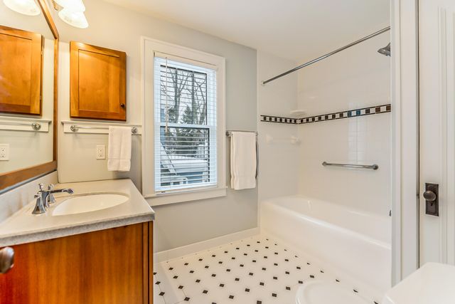 1422 Morton Avenue, Ann Arbor, MI 48104