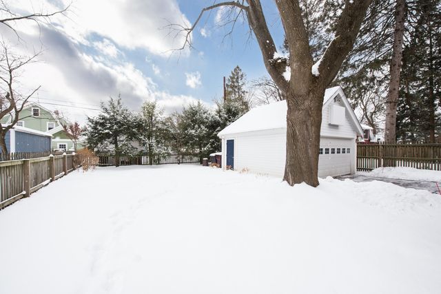 1422 Morton Avenue, Ann Arbor, MI 48104