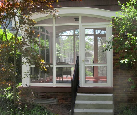 1422 Morton Avenue, Ann Arbor, MI 48104