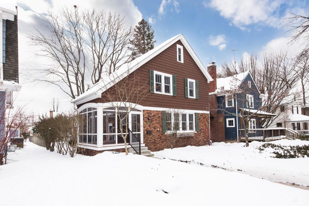 1422 Morton Avenue, Ann Arbor, MI 48104