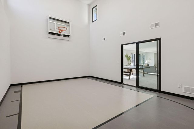 6275 134th Street N, Hugo, MN 55038