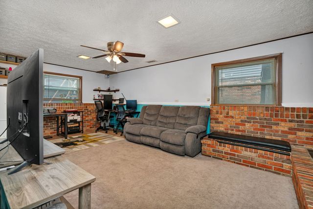 17608 Community Street, Lansing, IL 60438