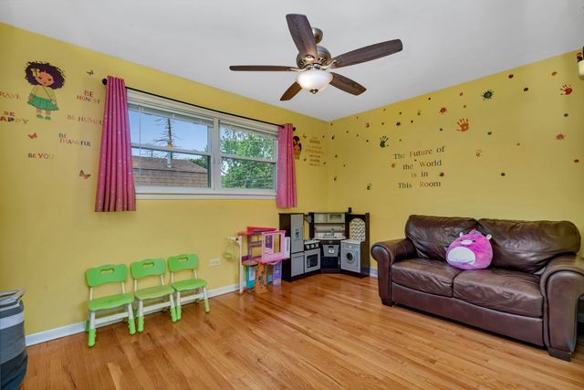 17608 Community Street, Lansing, IL 60438