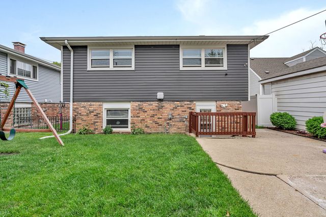 17608 Community Street, Lansing, IL 60438