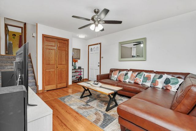 17608 Community Street, Lansing, IL 60438