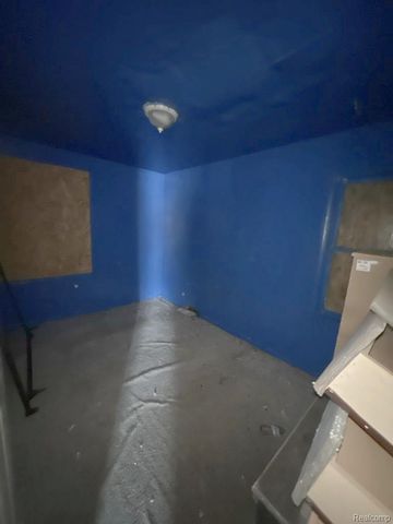 18443 Braile Street, Detroit, MI 48219