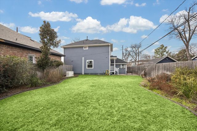 2524 Harvard Street, Houston, TX 77008