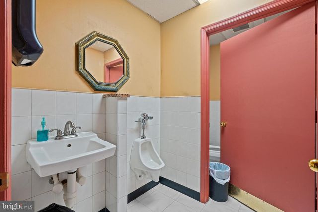 8919-37 RIDGE AVE, Philadelphia, PA 19128