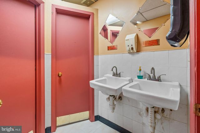 8919-37 RIDGE AVE, Philadelphia, PA 19128