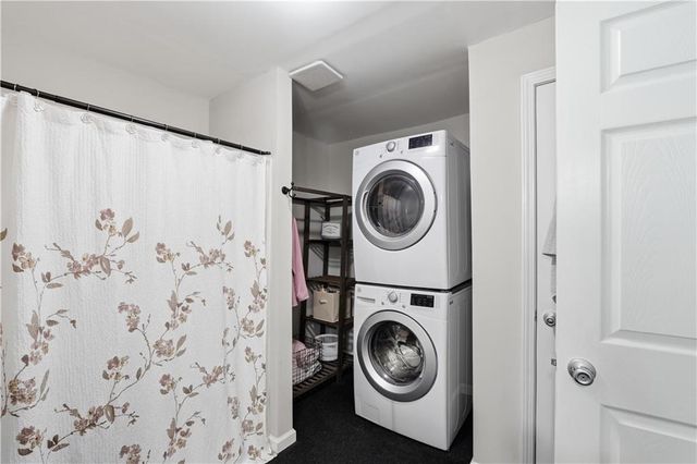 6065 Gentlewind Court, Powder Springs, GA 30127