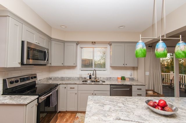 29 Valentine Street, Fall River, MA 02720