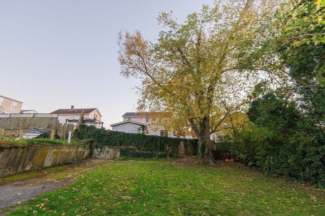 29 Valentine Street, Fall River, MA 02720