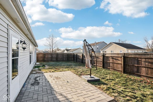 784 Streamside Drive, Greenfield, IN 46140