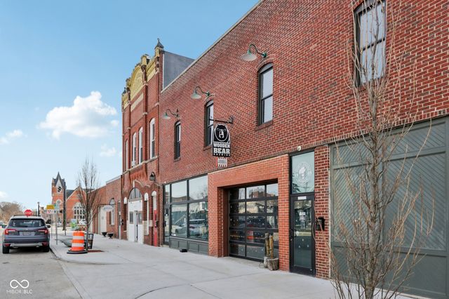 784 Streamside Drive, Greenfield, IN 46140