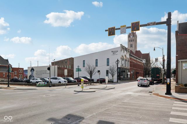 784 Streamside Drive, Greenfield, IN 46140