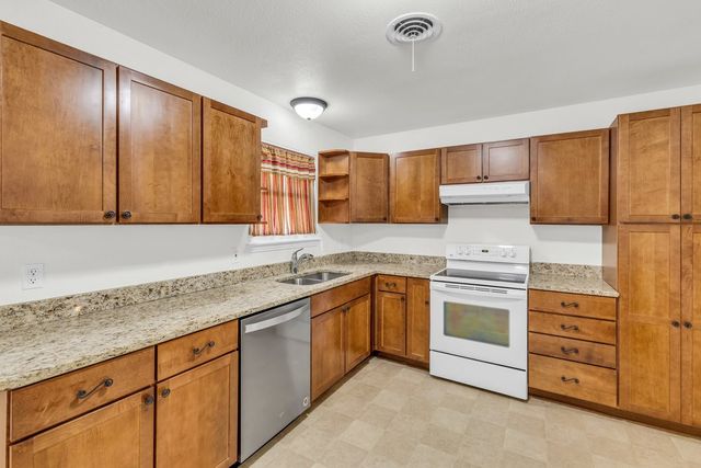 2203 Dennis Street, Irving, TX 75062