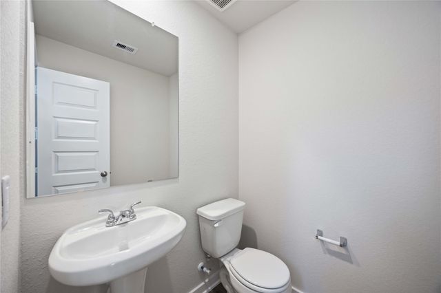 803 Clear Valley Lane, Dayton, TX 77535