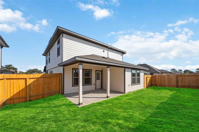 803 Clear Valley Lane, Dayton, TX 77535