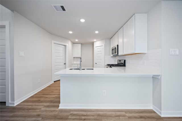 803 Clear Valley Lane, Dayton, TX 77535