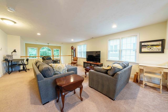 24 Jasmine Drive 24, West Boylston, MA 01583