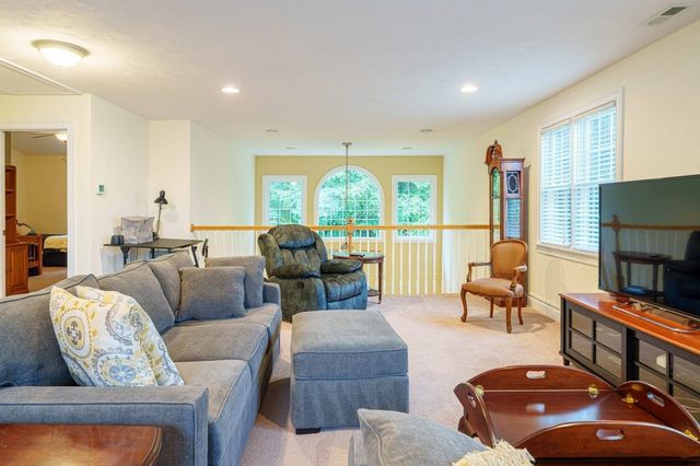 24 Jasmine Drive 24, West Boylston, MA 01583