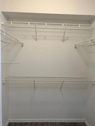 5077 NW 7th St 416, Miami, FL 33126