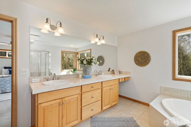 8850 NE Nature Way, Kingston, WA 98346