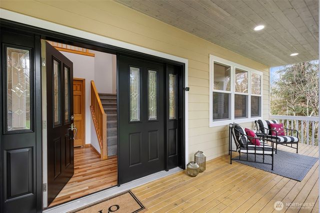 8850 NE Nature Way, Kingston, WA 98346