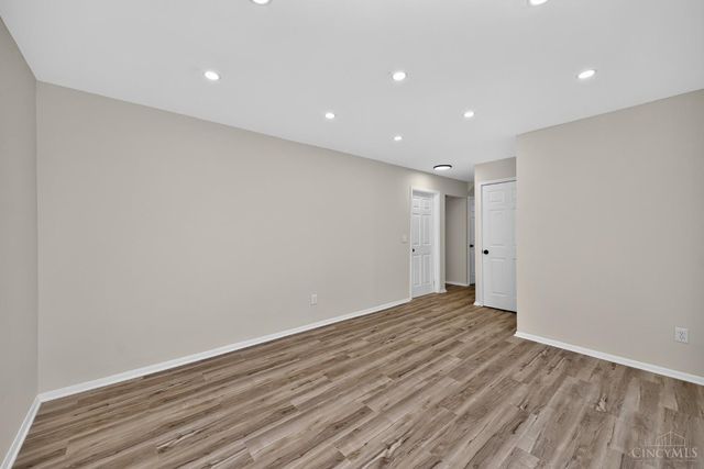 932 Glasgow Drive, Forest Park, OH 45240