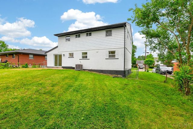 932 Glasgow Drive, Forest Park, OH 45240