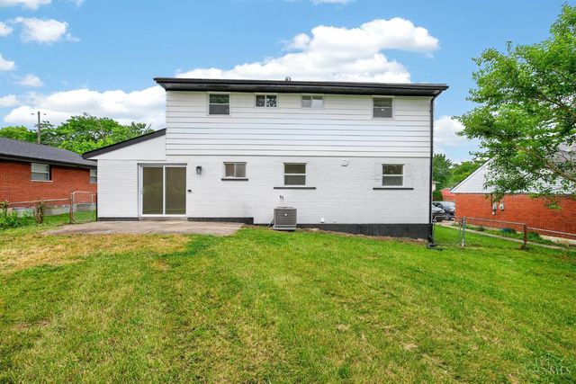932 Glasgow Drive, Forest Park, OH 45240