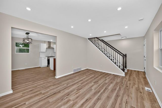 932 Glasgow Drive, Forest Park, OH 45240