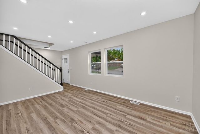 932 Glasgow Drive, Forest Park, OH 45240