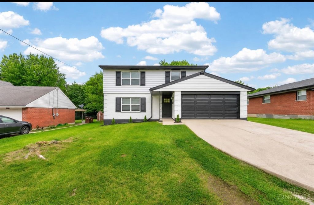 932 Glasgow Drive, Forest Park, OH 45240