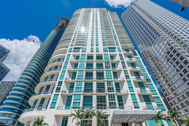 300 S Biscayne Blvd T-2416, Miami, FL 33131