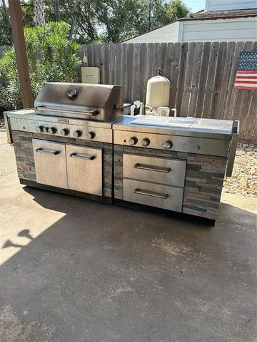 4326 Holly Terrace Court, Pasadena, TX 77505