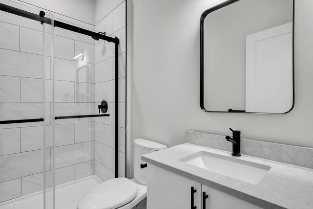 63 Belgrade Ave 404, Boston, MA 02131